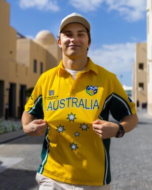 Brett Lee Instagram - Absolute legend mate @oscarpiastri ! It suits you 🏆Go the Aussies….
#worldcup2003
