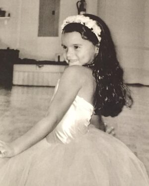 Brianna Hildebrand Instagram - Throwin it all the way back 🎀