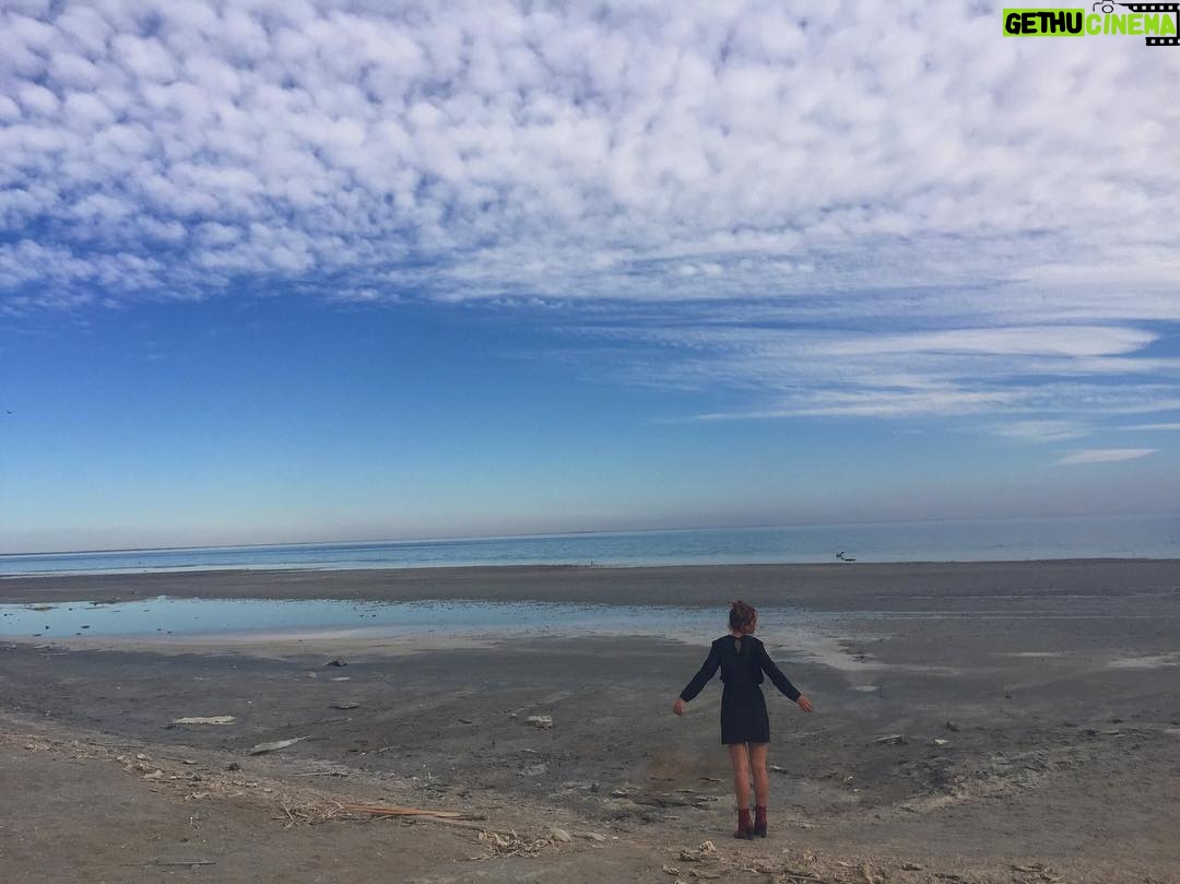 Bridgit Mendler Instagram - Today ☁️☁️☁️ #bombaybeach