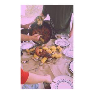 Bridgit Mendler Instagram - Food for the soul 🏠🌊