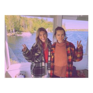 Bridgit Mendler Instagram - Food for the soul 🏠🌊