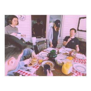 Bridgit Mendler Instagram - Food for the soul 🏠🌊