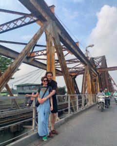 Britt Robertson Instagram - Favorite vacation of all time. Thank you Vietnam and Thailand. And a special thank you to @likefloyd23 for getting me there in one piece.
