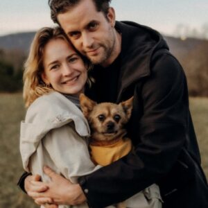 Britt Robertson Instagram - Happy Anniversary @likefloyd23 
4.8.4life
Thanks for always doing my self tapes with me and trusting me with a knife. Love you to tiny tiny tiny baby bits