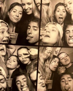 Britt Robertson Instagram - London you Beaut 👼