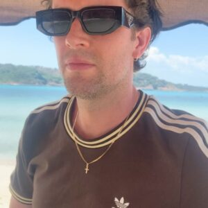 Britt Robertson Instagram - Favorite vacation of all time. 
Thank you Vietnam and Thailand. 
And a special thank you to @likefloyd23 for getting me there in one piece.