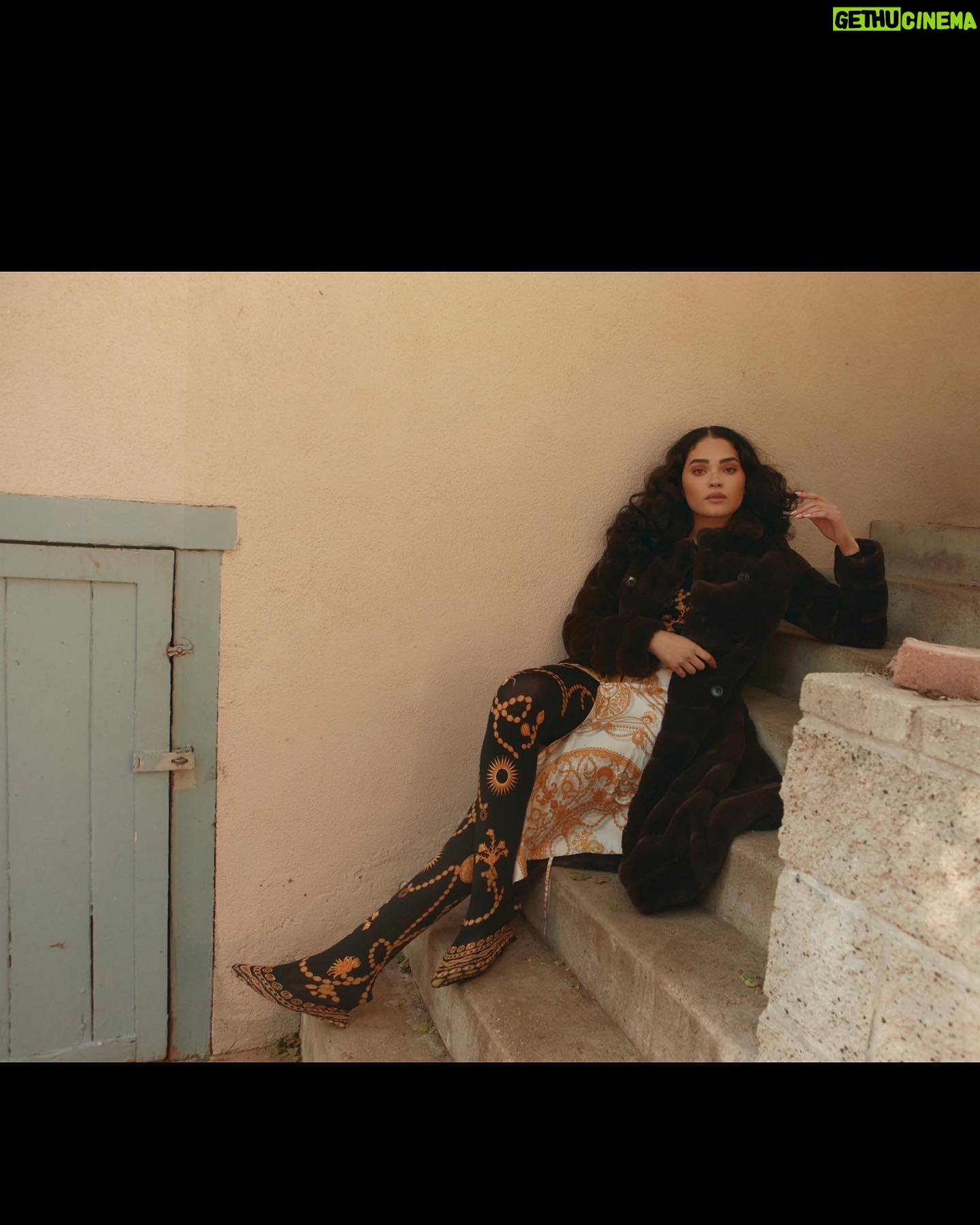 Brittany O'Grady Instagram - @roseandivyjournal Photographer: @raulromo Stylist: @jacquietrevizio Hair: @hair_sulon Makeup: @jamiemakeup Interview: @ace_creativestudio