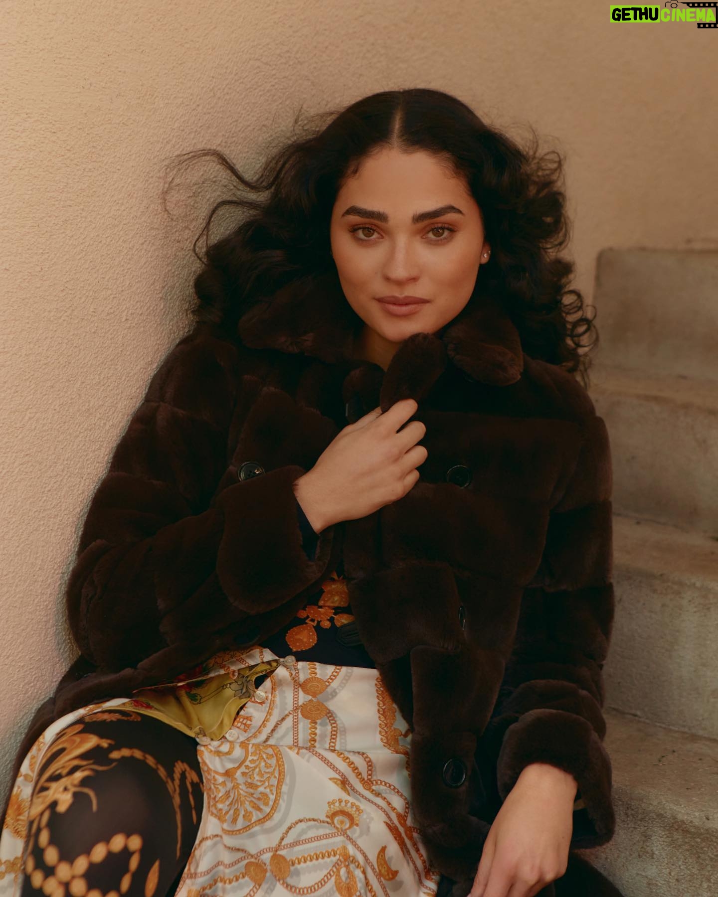 Brittany O'Grady Instagram - @roseandivyjournal Photographer: @raulromo Stylist: @jacquietrevizio Hair: @hair_sulon Makeup: @jamiemakeup Interview: @ace_creativestudio