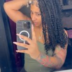 Brittney Bee Starr Williams Instagram - Stoppp playinggg with my girl @allure_diorplush came through with the large triangle knotless bob human hair @sheshappyhair super curly bundles