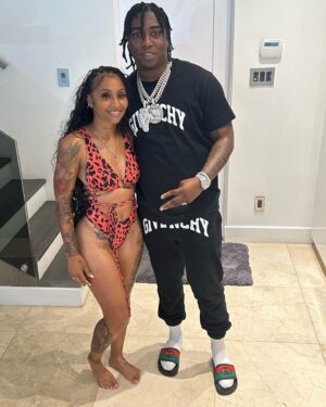 Brittney Bee Starr Williams Instagram - @modelbeestarr1  X @fredobang ‼️‼️
@allure_diorplush on the braids with @sheshappyhair  bundles ‼️❤️