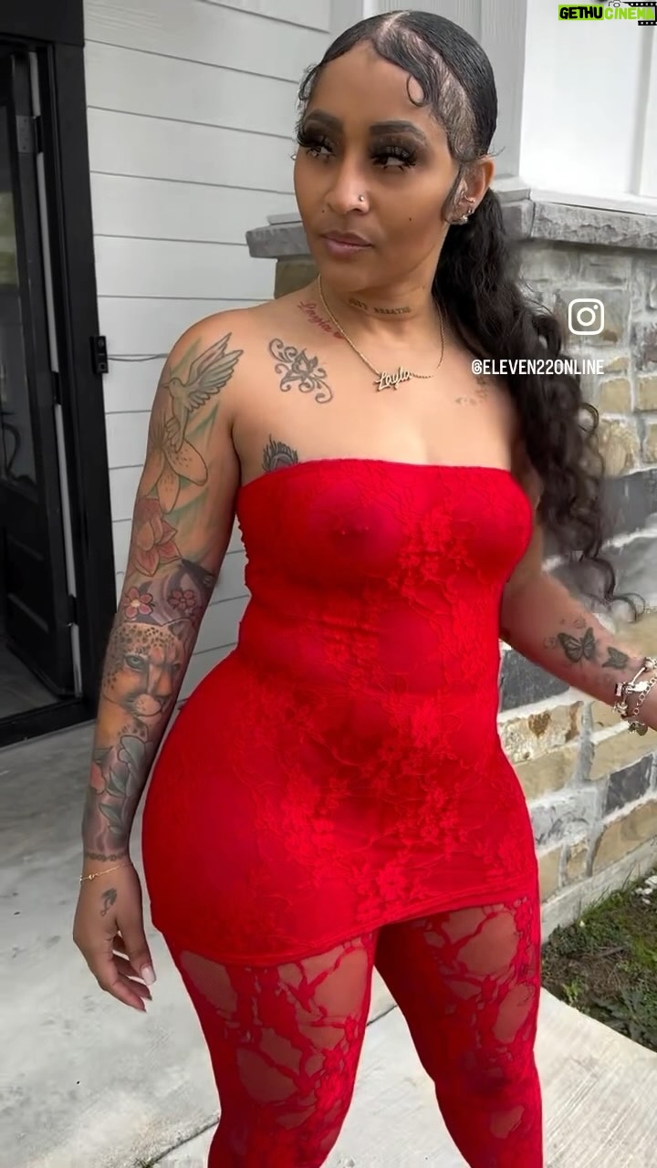 Brittney Bee Starr Williams Instagram - H O T M A M A🌶️🌶️ Get this look @eleven22online