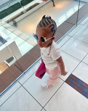 Brittney Bee Starr Williams Instagram - My stink turns 3 🥹🥹 even tho she refuses to say she 3 she keep saying she 2 lol my baby turning up for her party today 😩🙌🏾🙌🏾🙌🏾🥰 braids by @braideddreamz