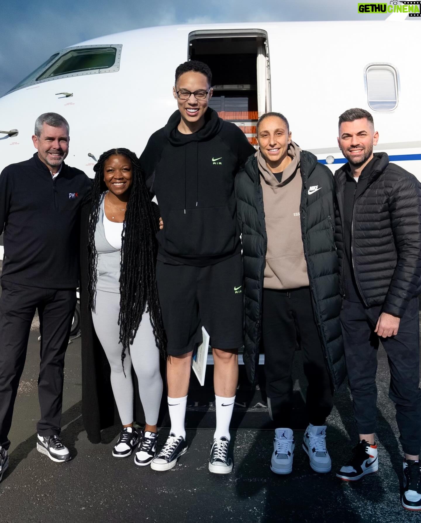 Brittney Griner Instagram - X-Factor, I’m Back ‼️ My story of Coming Home wouldn’t be possible without the support of this incredible organization. I’m READY 😈 to return and play in front of the best fans in the world. Last year was truly special for many reasons, and I’m grateful for the people who always show up for me when it matters most— I do this for y’all! 2024 season loading….LFG 🔥🏀 #XFactor #ComingHome #bringourfamilieshome