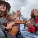 Brooke Elizabeth Butler Instagram - red wine supernova but make it folk 🎻🍃