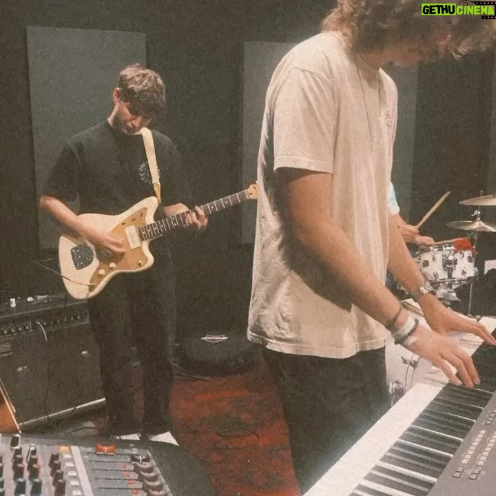 Brooke Elizabeth Butler Instagram - beyond excited about this one 🤠 don’t wanna be your friend out jan 30 ❤️🔥 presave link in bio