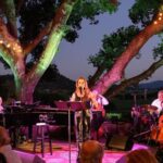 Brooke Shields Instagram - Tonight’s the night!! “Previously Owned by Brooke Shields” opens at @cafecarlyle 💛 Residency runs from 9/12-9/23. Who’s coming?! Photos from our premiere in Napa at @bwayandvine! 🍷🍇