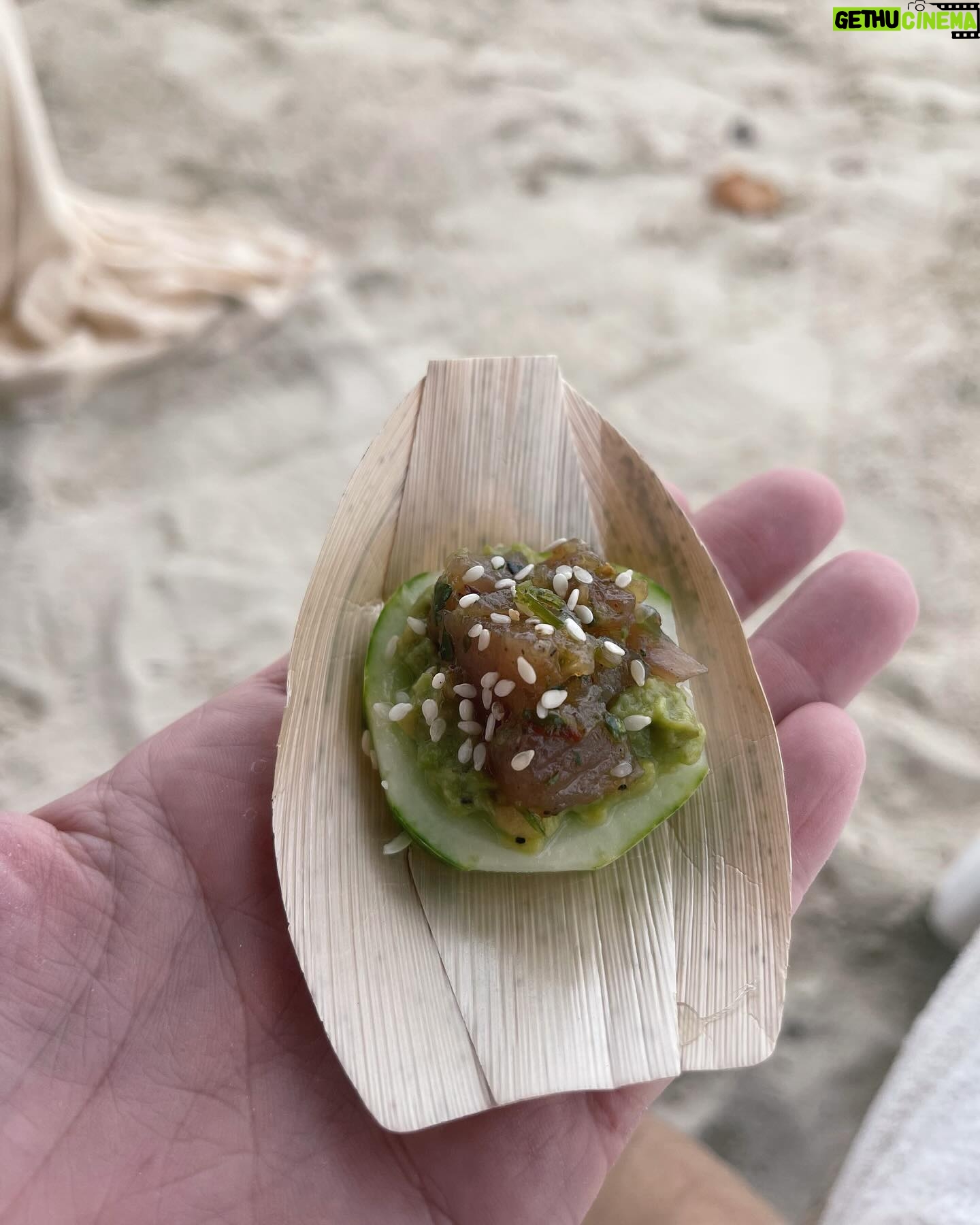 Brooke Shields Instagram - Would recommend @jumbybayresort #JumbyBayIsland in Antigua in a heartbeat - had the most beautiful and loveliest few days!! ποΈπΊπ