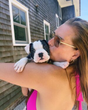 Brooke Shields Instagram - World, meet Tuzi. 
Tuzi, meet world. 
You know we couldn’t go long without puppy love in our house. 
🐾🥹🐶🩷