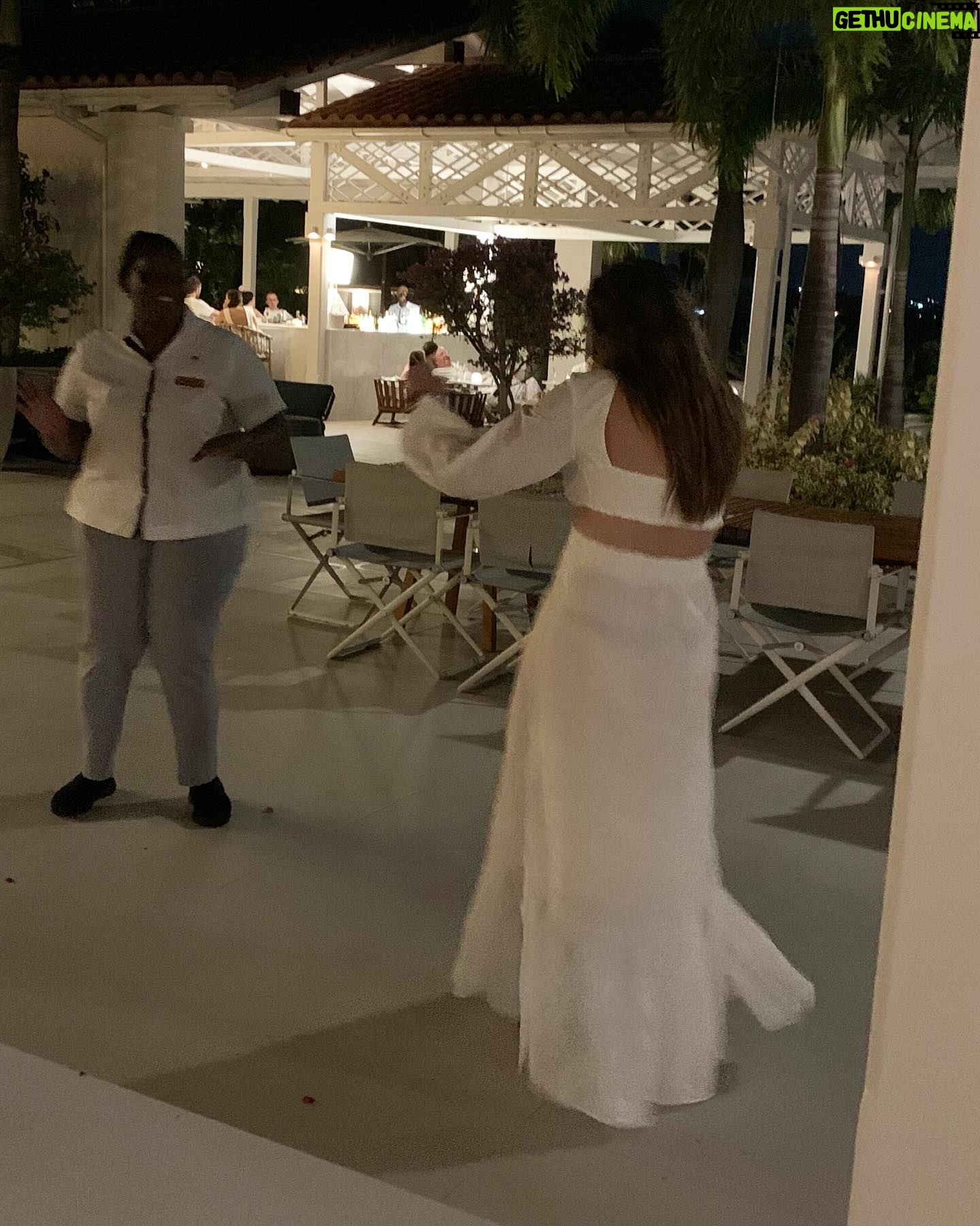 Brooke Shields Instagram - Would recommend @jumbybayresort #JumbyBayIsland in Antigua in a heartbeat - had the most beautiful and loveliest few days!! ποΈπΊπ