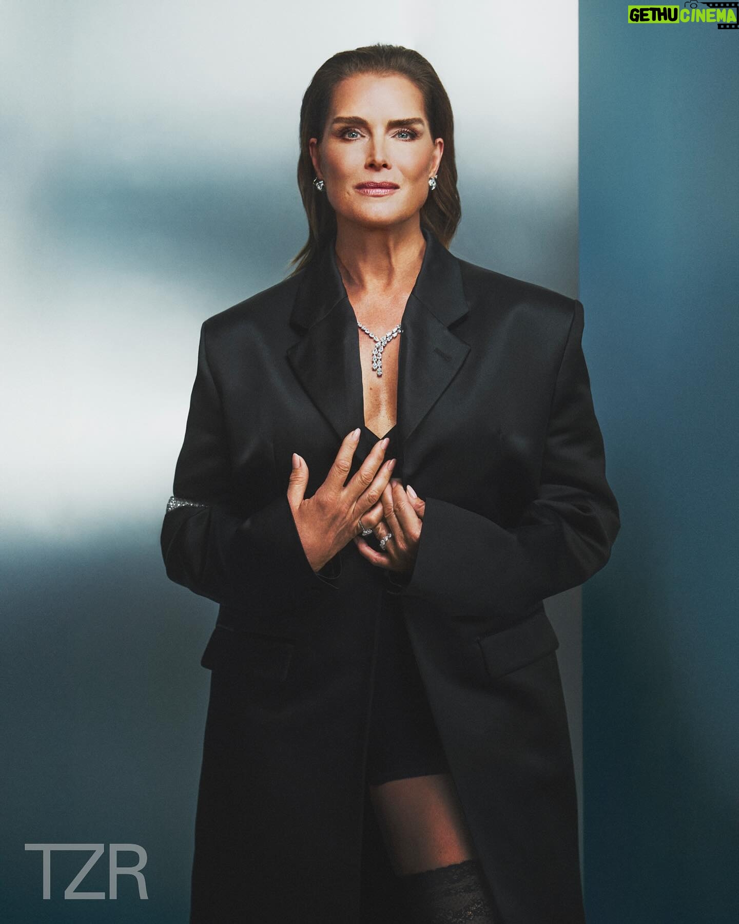 Brooke Shields Instagram - What an honor to be on the cover of @thezoereport ✨ we talked all about #motherofthebride (coming out TOMORROW on @netflix) and how good it felt to get to be funny again. Read the full article at the link in my bio… one of my favorites in a long time!! Author: @evanrosskatz Photographer: @calebandgladys Stylist: @tiffanyreid Set Designer: @nostudionyc Hair: @sky.kxm Makeup: @makeurmark Manicure: @nailsbymamie Talent Bookings: @specialprojectsmedia Video: @xcalabre @rebhalf Photo Director: @heartattackack Editor in Chief: @kathyglee SVP Fashion: @tiffanyreid SVP Creative: @karen.hibbert PR: @jillfritzopr