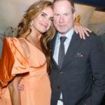 Brooke Shields Instagram - Opening night… what an unbelievable honor. Thank you to every single person who came to @cafecarlyle for the first show of “Previously Owned by Brooke Shields” 🤍 I cannot wait for the rest of this residency… Who’s coming? @birdinhandwine Photos by @gnpace