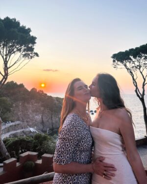 Brooke Shields Instagram - Not pictured: the Norovirus that ransacked & possessed our family for 3 days before this ☀️🌊🇮🇹🍋💕