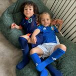 Brooke Vincent Instagram - Home🏡 💫 2 parties, a football final & a lot of love. Bank Holiday Weekend with our loved ones didn’t disappoint 🌻☀️