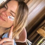 Brooklyn Decker Instagram - Mecklenburg County early voting ends TODAY @3p ET, but your regularly scheduled Election Day is Tuesday 11/7. If you haven’t already, make a voting plan. 💙❤️🤍