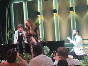 Brooklyn Decker Instagram - Celebrating your love, where it all began, a decade later makes me overwhelmingly happy. Congratulations, you crazy kids, this is just the beginning❤️

@chrissyteigen @johnlegend  #johnxchrissy 

Last 📸: @jenatkinhair (thank you 🥰)
