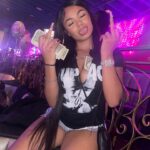 Brooklyn Queen Instagram – why u een come outside if yk u ain’t gone spend it? 🤣💵 #bmb #lmg