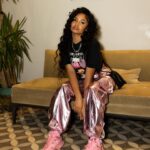 Brooklyn Queen Instagram - btc it’s 2023, u be chasin him n he be chasin me 💁🏽‍♀️💕. #hoesmad “TOO LATE” ft. @drebutterz313 DROP NOV 17th!! shirt: @hoesmad.la 📸: @randollaa