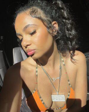 Brooklyn Queen Instagram - let ‘em talk dat shi abt me , i got rooms for every rumor 🥱. #bmb #lmg