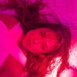 Bruna Carvalho Instagram - Saiu video de make no app vizinho ✨