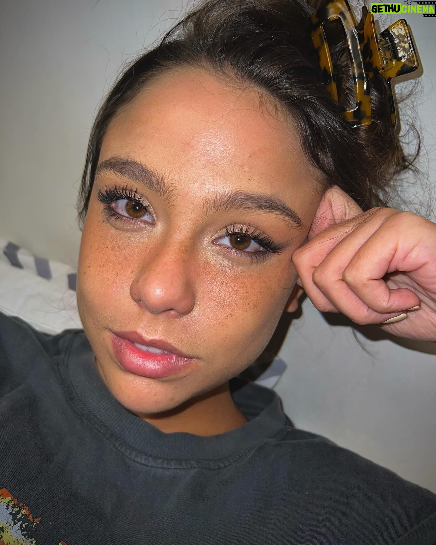 Bruna Carvalho Instagram - Sardinhas flash >>>>>>>>
