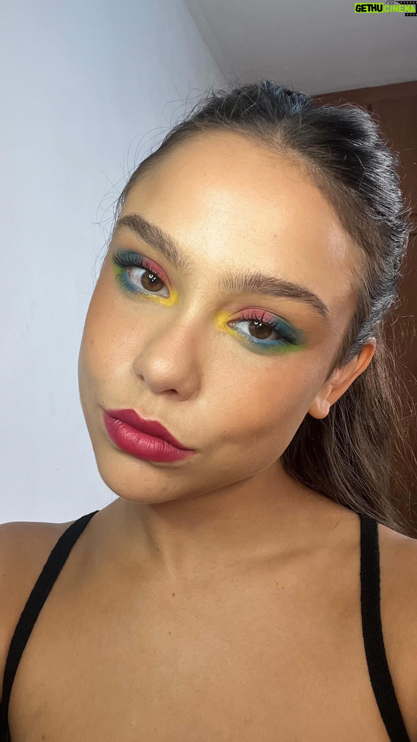 Bruna Carvalho Instagram - O que vcs acharam do batom?? Preferem com ou sem?? Fiquei na dúvida hehehe