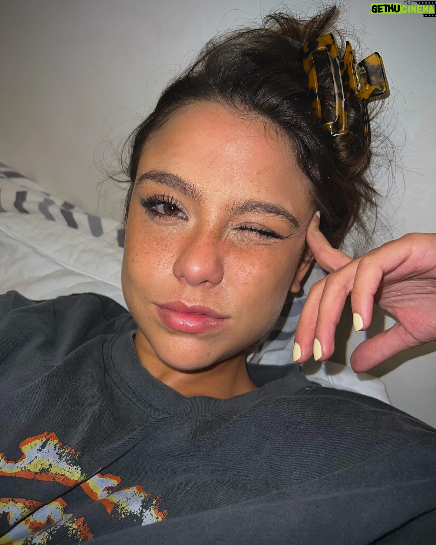 Bruna Carvalho Instagram - Sardinhas flash >>>>>>>>