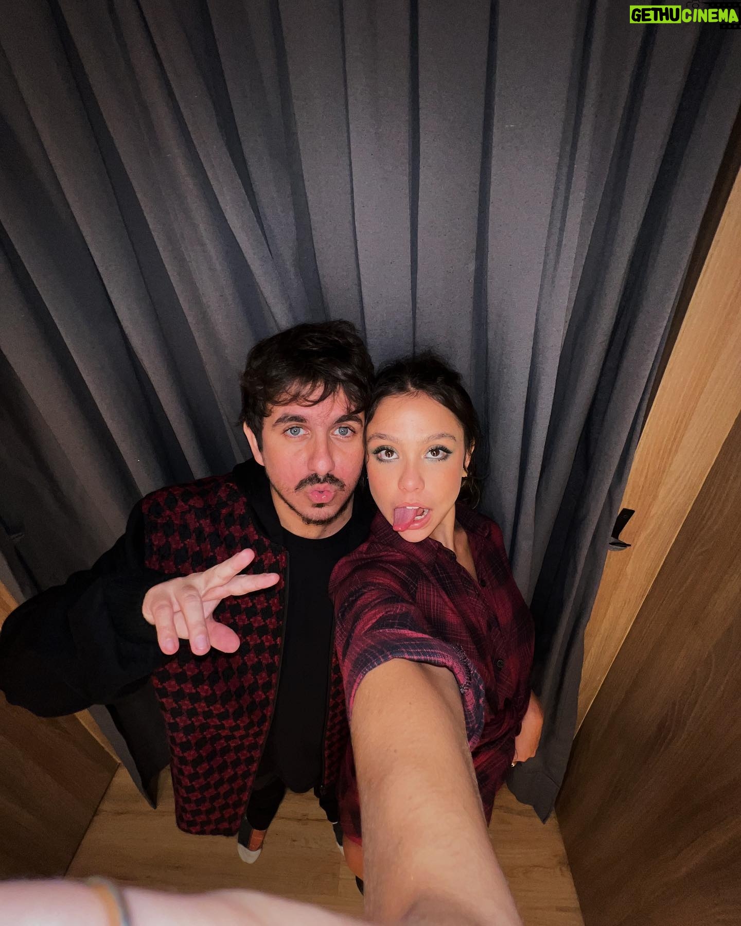 Bruna Carvalho Instagram - Dia dos namorados com @johnjohn #modernlove