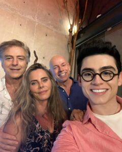 Bruna Lombardi Instagram - Celebrando o Ano do Dragão com amigos 🐉❤️