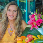 Bruna Lombardi Instagram - Super obrigada pelas flores, frutas, gestos de afeto e mensagens maravilhosas. Amor é a nossa grande cura. Um lindo dia, amados 🧡🧡 #carinho #cuidado #amor #cura