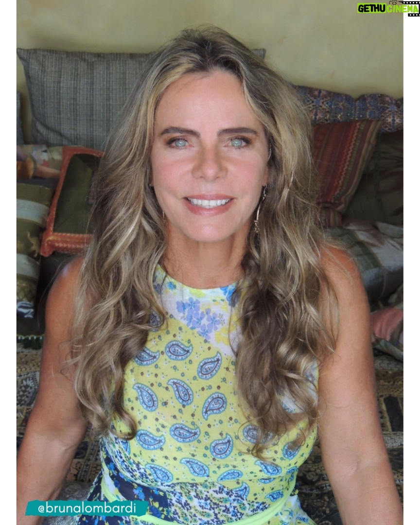 Bruna Lombardi Instagram - Entrando na semana da Páscoa, acompanhando tantos acontecimentos, notícias, histórias que somos tomados por muitas emoções. Superar perdas, injustiças, as dores que acompanham o mundo e ainda assim dizer vale a pena. Poder abraçar com todo meu carinho cada um de vocês e desejar uma estrada de paz. Amados, estamos juntos, e esse é um lugar de acolhimento e carinho. Que seja para todos. Uma linda semana. 🧡💛