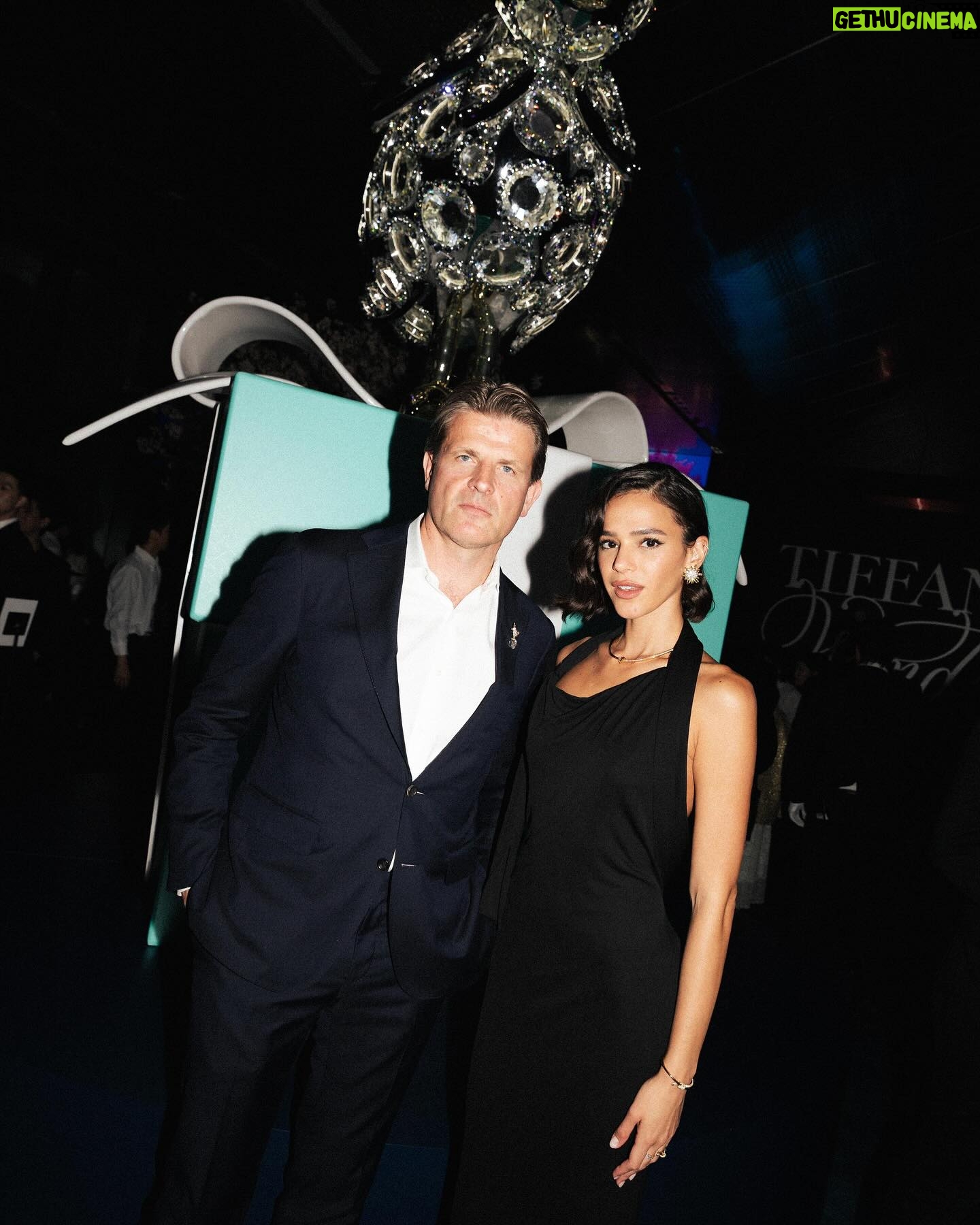 Bruna Marquezine Instagram - Tokyo nights with @tiffanyandco #TiffanyWonder #Tiffanyandco