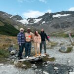 Bruna Vieira Instagram – Encerrando essa viagem com o coração inspirado e grata por ter aceitado fazer parte dessa aventura com @brasileirosemushuaia @brasileirosemelcalafate. Eu ficaria mais uns 10 dias só fazendo trilha, tirando foto das paisagens e conhecendo as mil possibilidades de turismo na Argentina. Pra quem também não gosta muito de frio extremo, vale muito a pena fazer uma viagem assim nessa época do ano.
