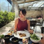 Bruna Vieira Instagram – quantas vezes será que eu fui e voltei nas ilhas de comida desse brunch?