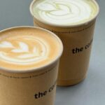 Bruna Vieira Instagram – Até que horas você pode tomar café sem perder o sono? Ontem eu falhei e tomei depois das 4, mas hoje vai dar certo. Passei o dia me arrastando de tanto sonoOoOoOoOo porque dormi mal. 

Em minha defesa, tem aconchego que só a cafeína e um carinho no nosso cachorro conseguem proporcionar ✌🏻💤