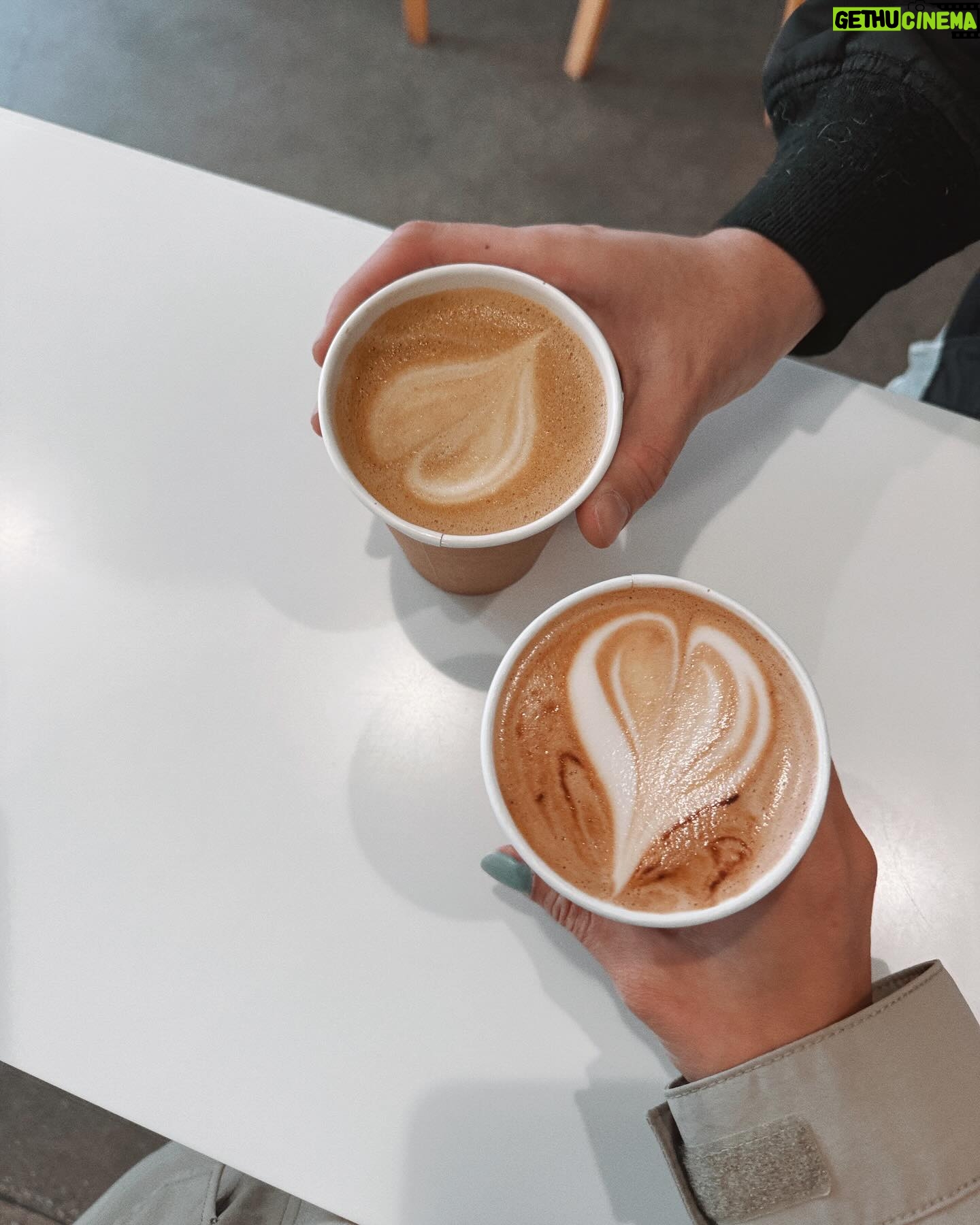 Bruna Vieira Instagram - Blue bottle, @lucasfrancisco e a Califórnia mostrando que o tempo é o melhor tempero