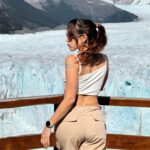 Bruna Vieira Instagram - Achei que esse seria o dia mais frio da viagem toda, mas no fim o sol apareceu e precisei tirar as mil camadas. Subir e descer tanta escada também ajudou. Segundo meu relógio a média de passos diários da viagem foi 15k. Viagem com natureza e movimento é tudo! 🫶🏻