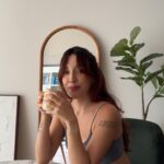Bruna Vieira Instagram – o tamanho da insegurança é proporcional a importância que você dá pra ela, o que muitas vezes é maior até do que o resto do mundo consegue perceber. 

lembrar que todo mundo (até a pessoa que você mais admira no mundo ou tem como referência) se sente insegura em relação a algo torna tudo um pouco menos solitário e natural. 
 
o mais bonito é sempre
quem se sente bonito.