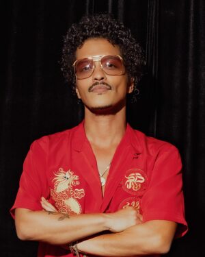 Bruno Mars Instagram - Singapore 🇸🇬 ♥️ 🐉