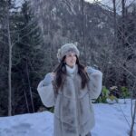 Buçe Buse Kahraman Instagram - yılın ilk gününe not: çok sevmek, çok görmek ve kendini hep yeniden çoğaltmak🤍