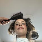 Buçe Buse Kahraman Instagram - say baştan🤓 1-hayat biraz da trafikte kiminle kaldığınla ilgiliydi 2-bi küçük miyuv meselesi 3-güzelsin istanbul 4-büyüteç ya da büyümeteç 5-ansızın yüzük falı bakılır 6-maşalar ve kıvrıkrıklar 7-şu etkinlik bilekliklerini damara kadar takma yağmur 8-hayat bazen 9-istediğimiz her an sevdiklerimizle olabilseydik mussmutlu olurduk 10-bu pozdan emin miydik ya
